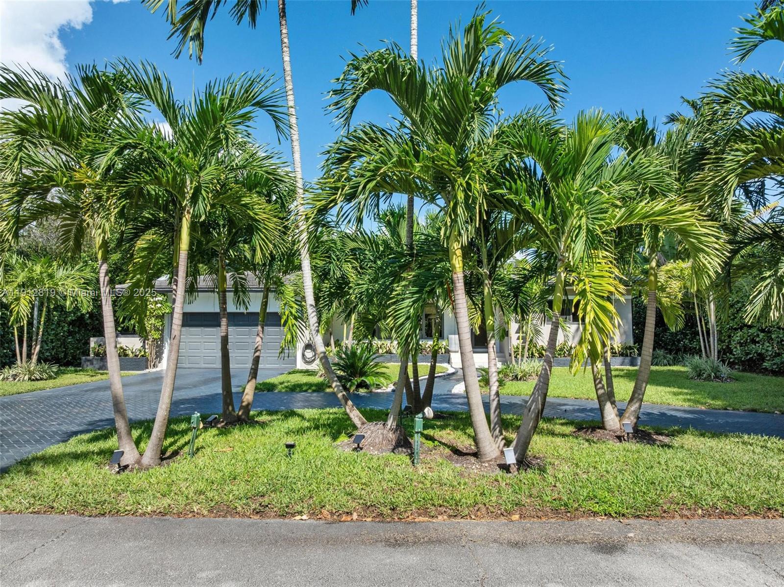 1043 NE 98th St Miami Shores, FL 33138