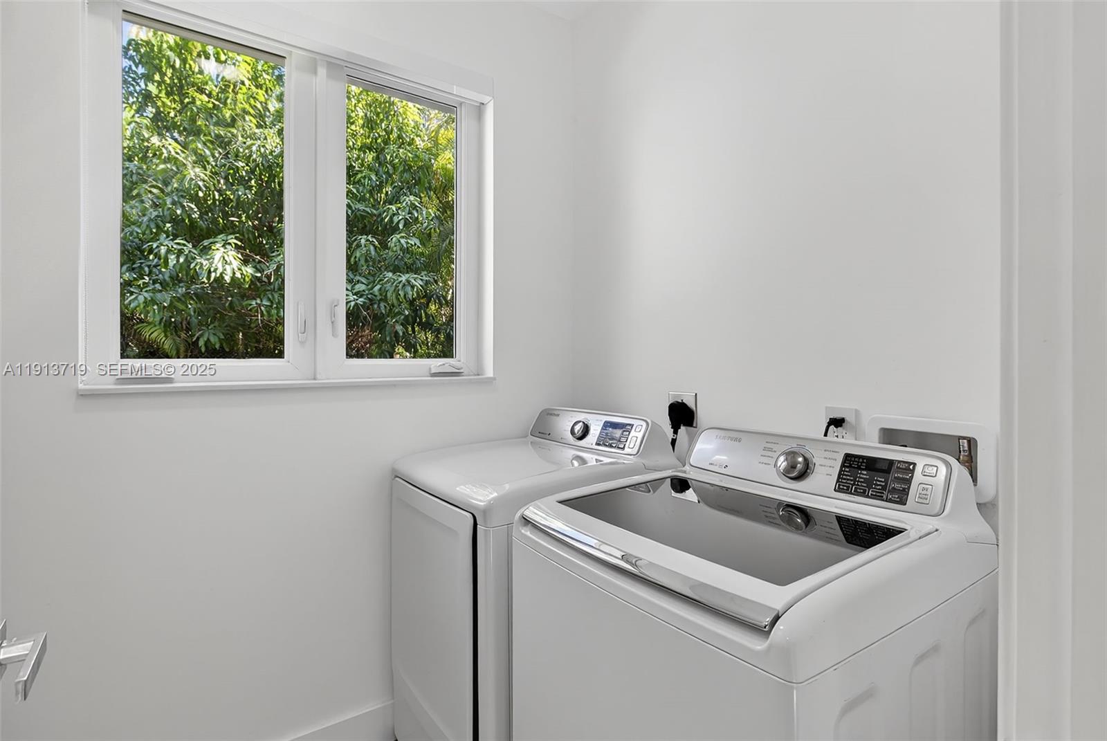 11199 SW 78th Ct Pinecrest, FL 33156