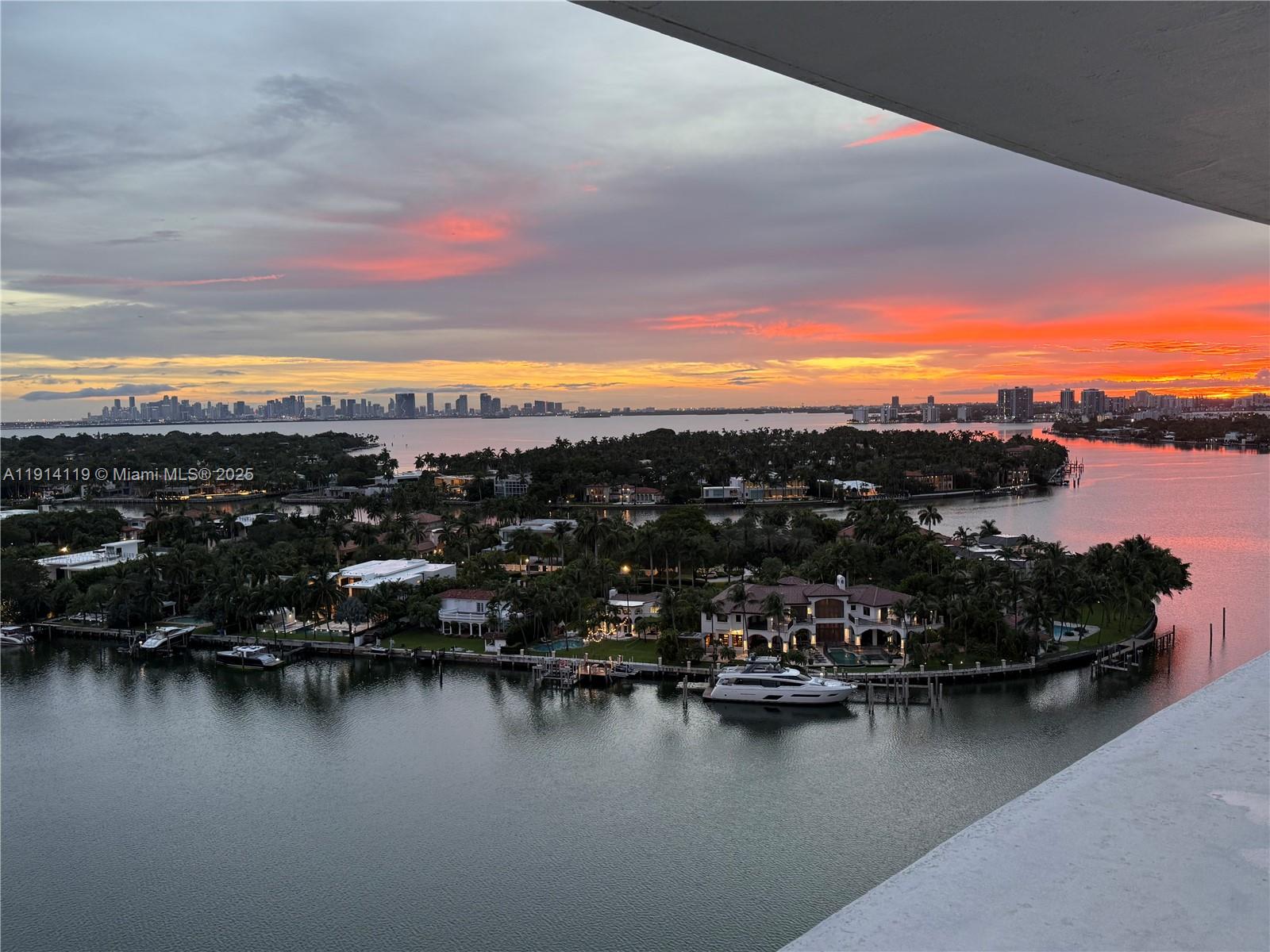 6700 Indian Crk Dr #1404