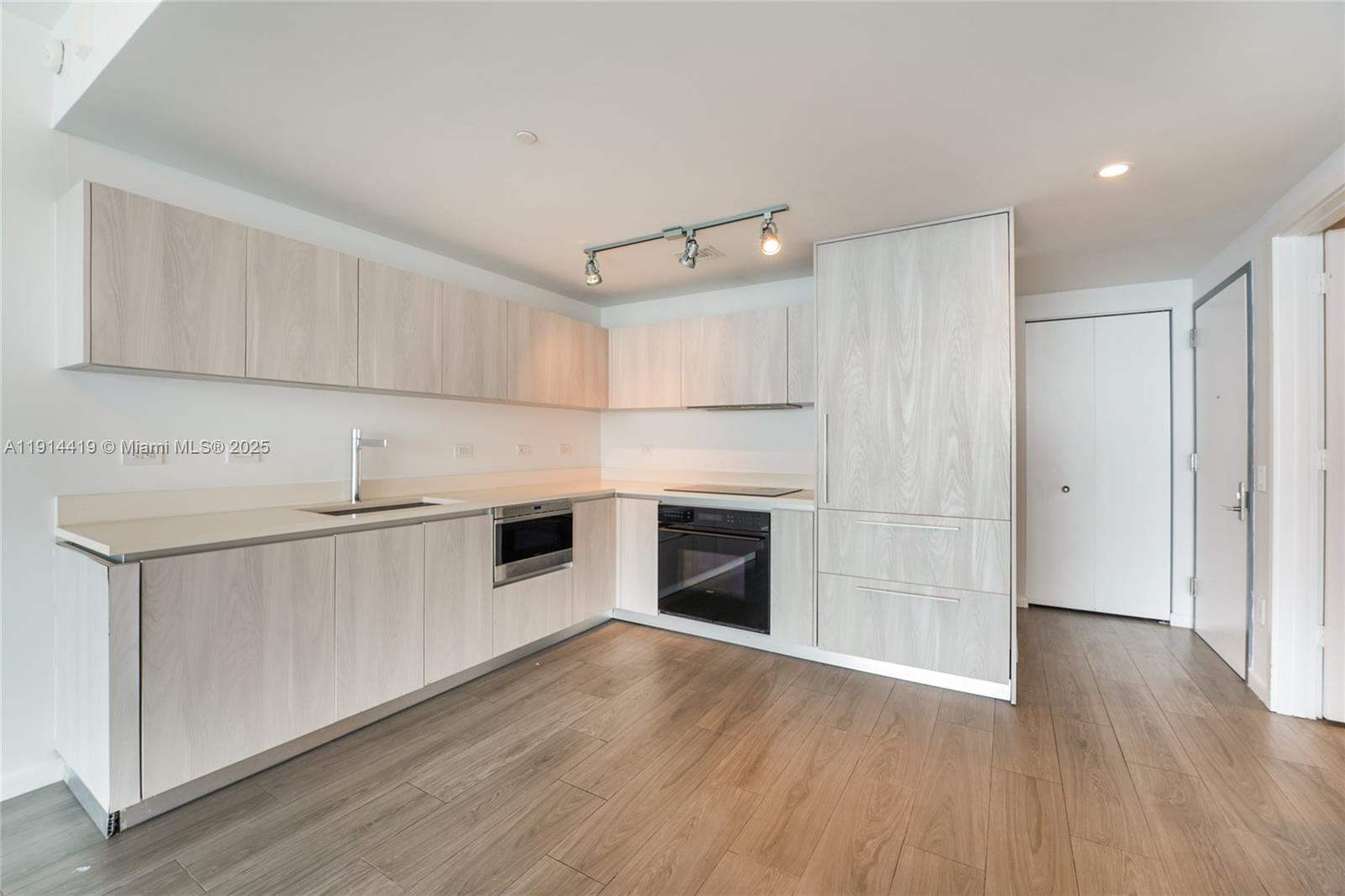 3131 NE 7th Ave #4404 Miami, FL 33137