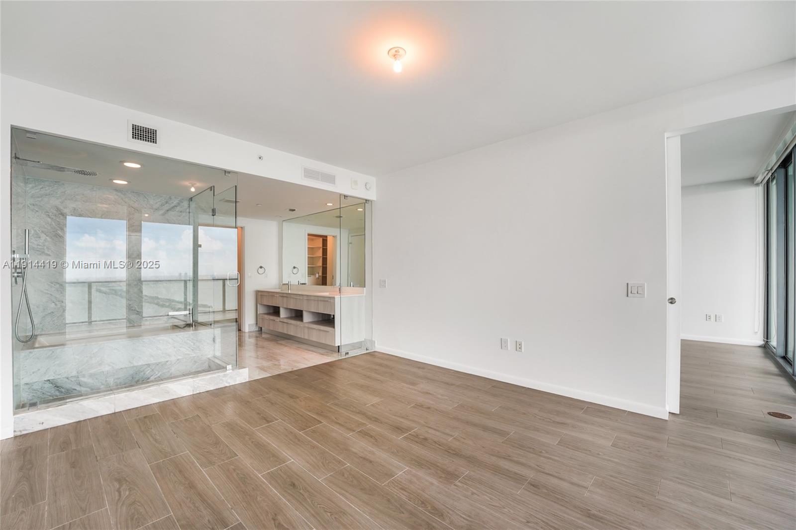 3131 NE 7th Ave #4404 Miami, FL 33137