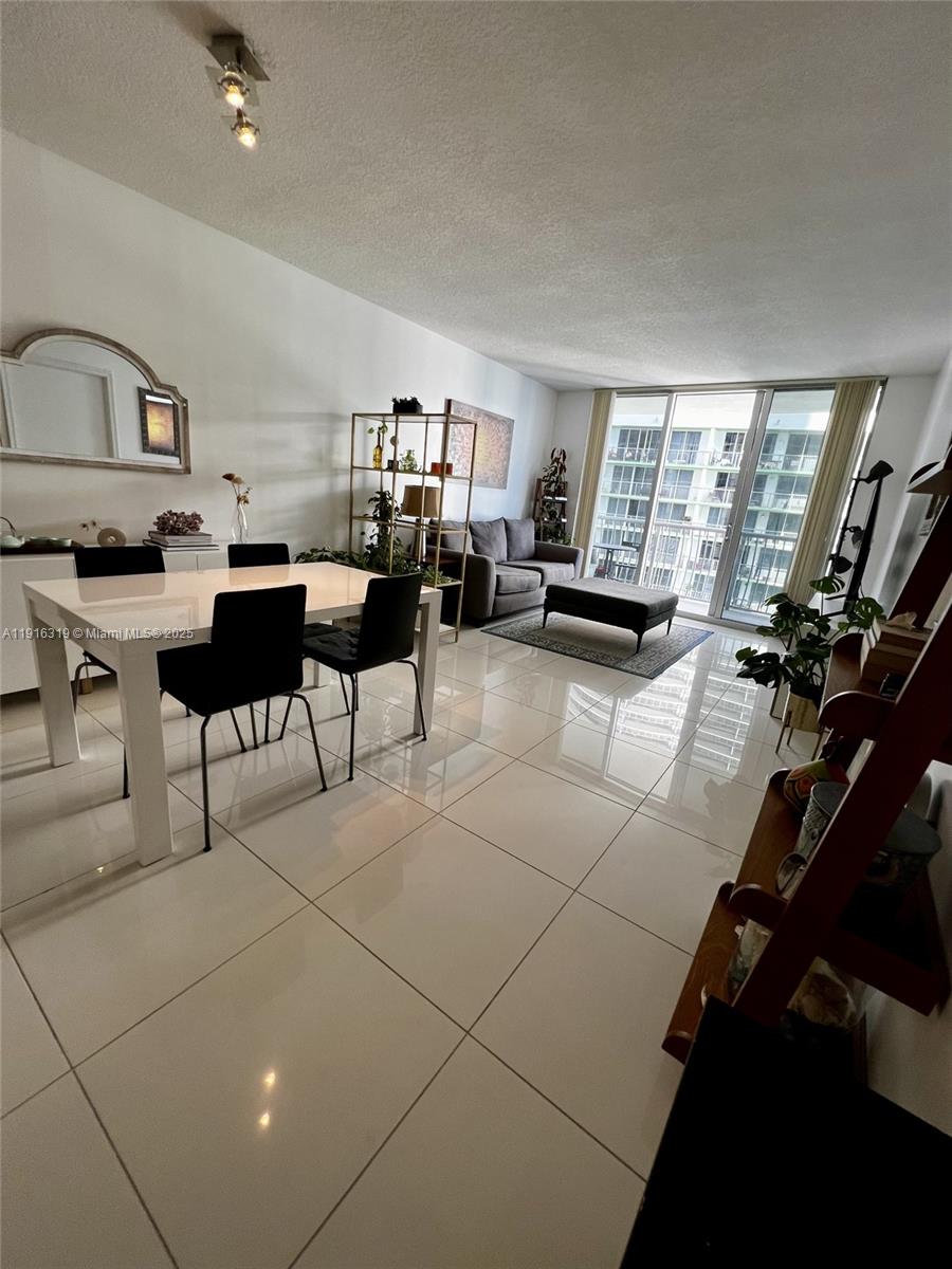 1750 N Bayshore Dr #3505 Miami, FL 33132