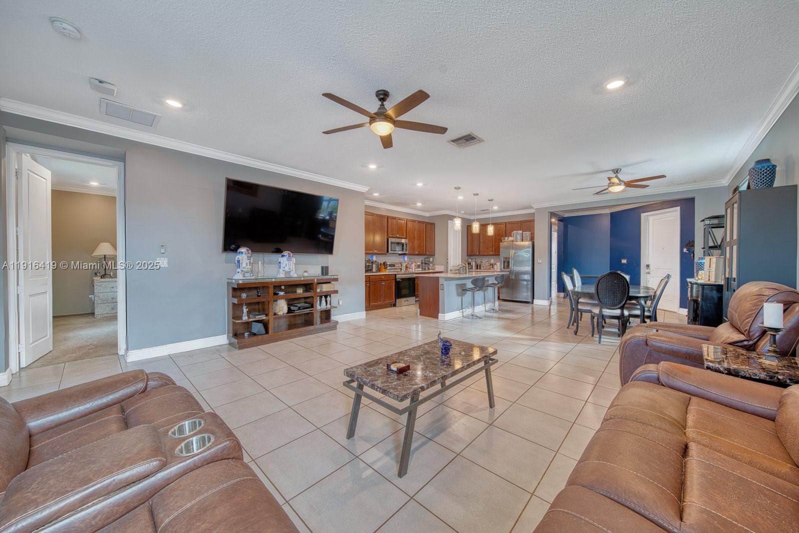 4147 Rosa Dr Deerfield Beach, FL 33064