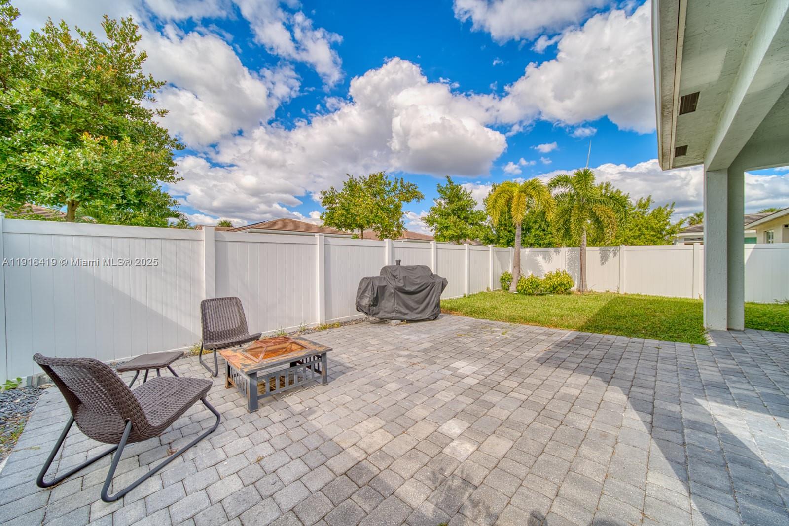 4147 Rosa Dr Deerfield Beach, FL 33064