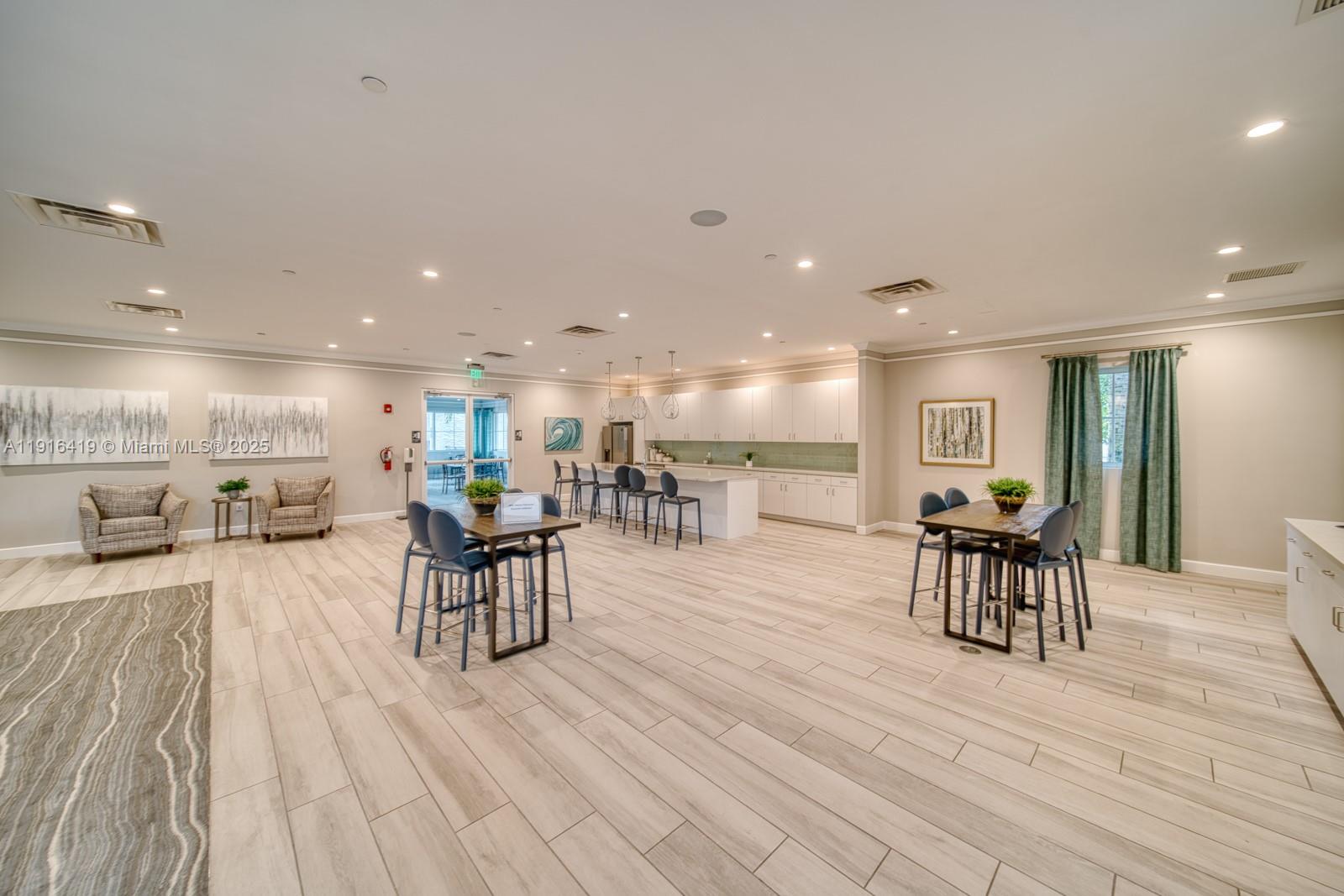 4147 Rosa Dr Deerfield Beach, FL 33064