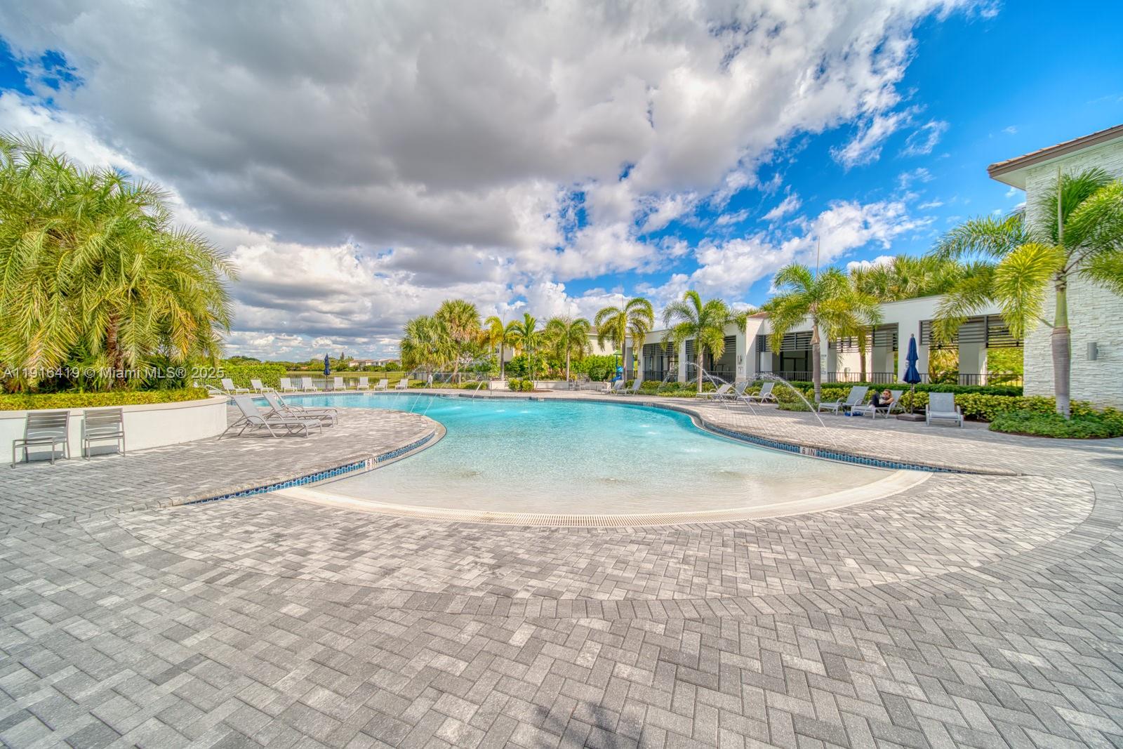 4147 Rosa Dr Deerfield Beach, FL 33064