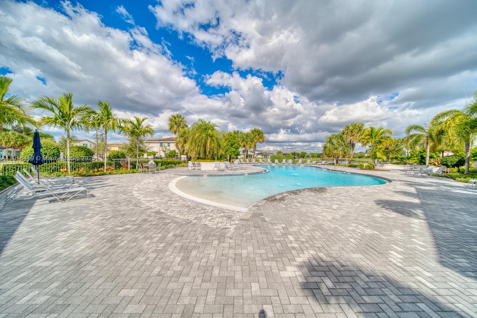 4147 Rosa Dr Deerfield Beach, FL 33064