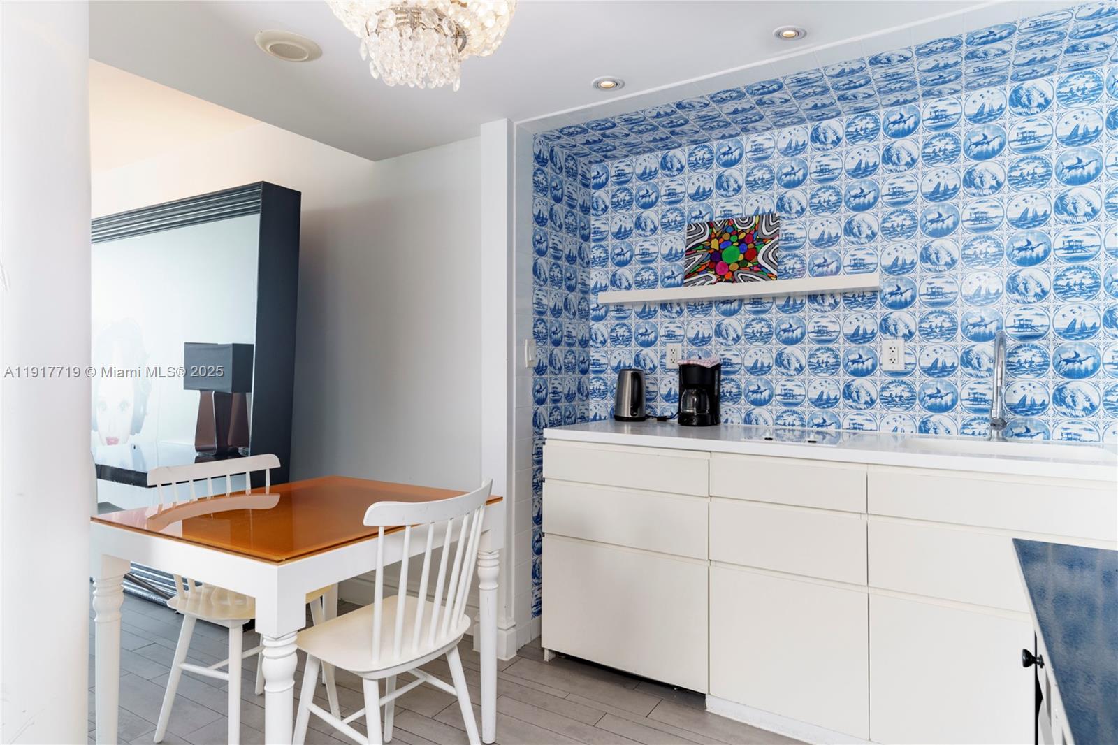 image 1100 West Condo11