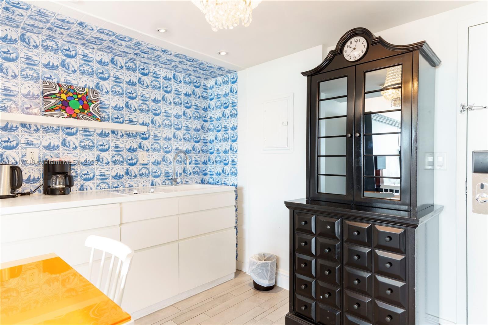 image 1100 West Condo15