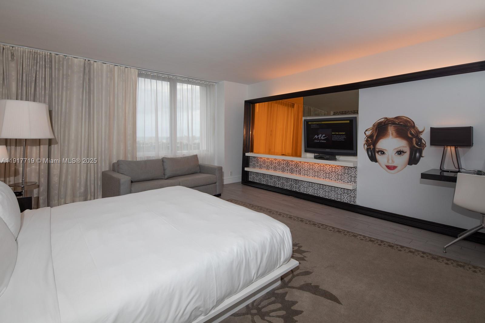 image 1100 West Condo1