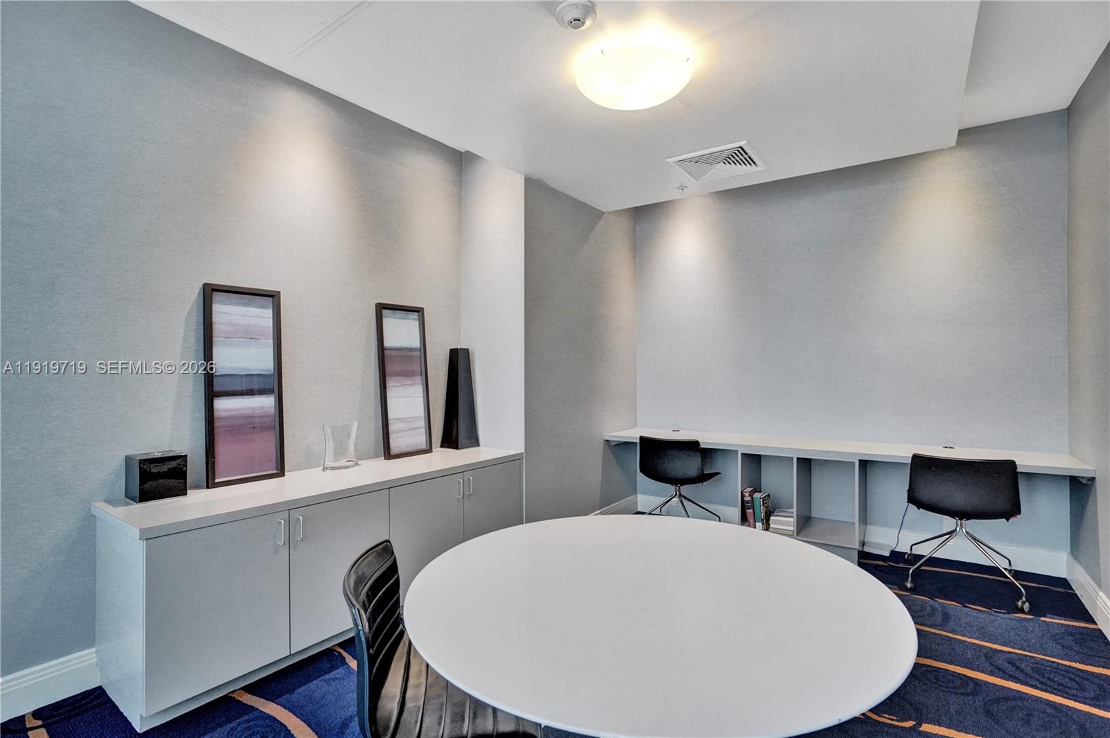 image Latitude on the River33