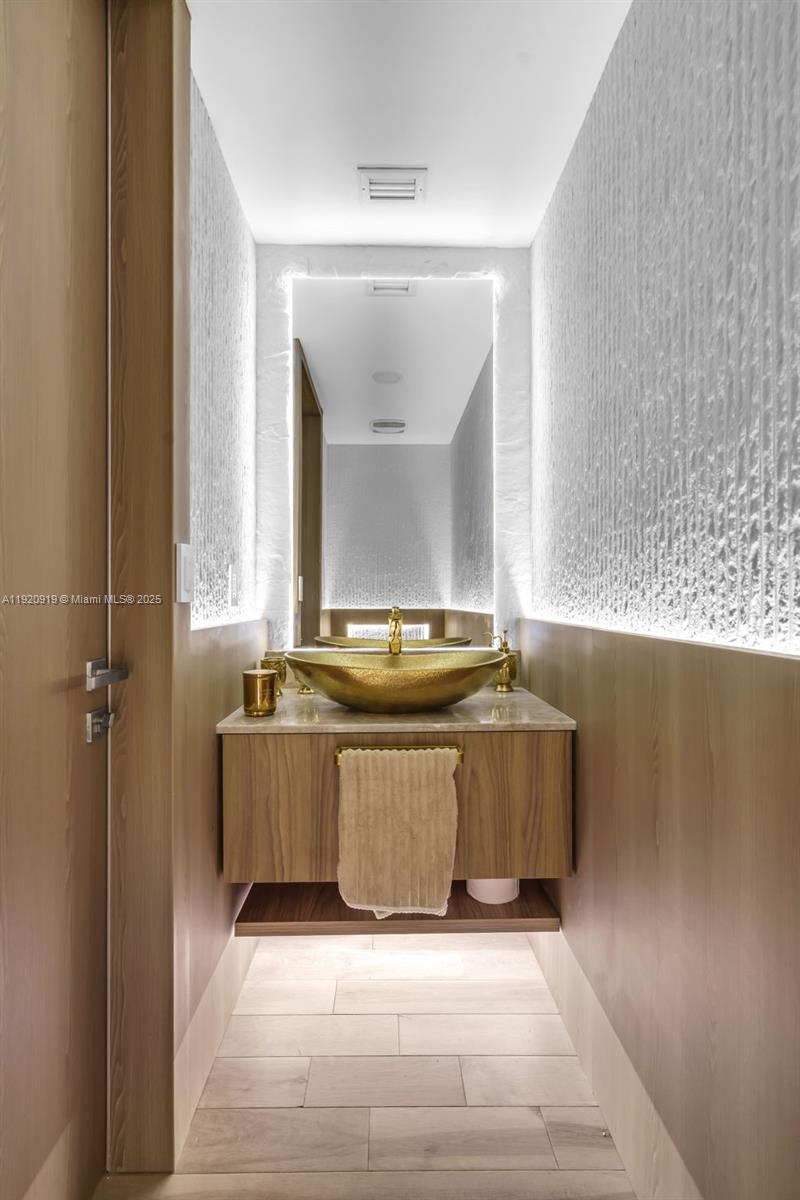 image Ten Museum Park14