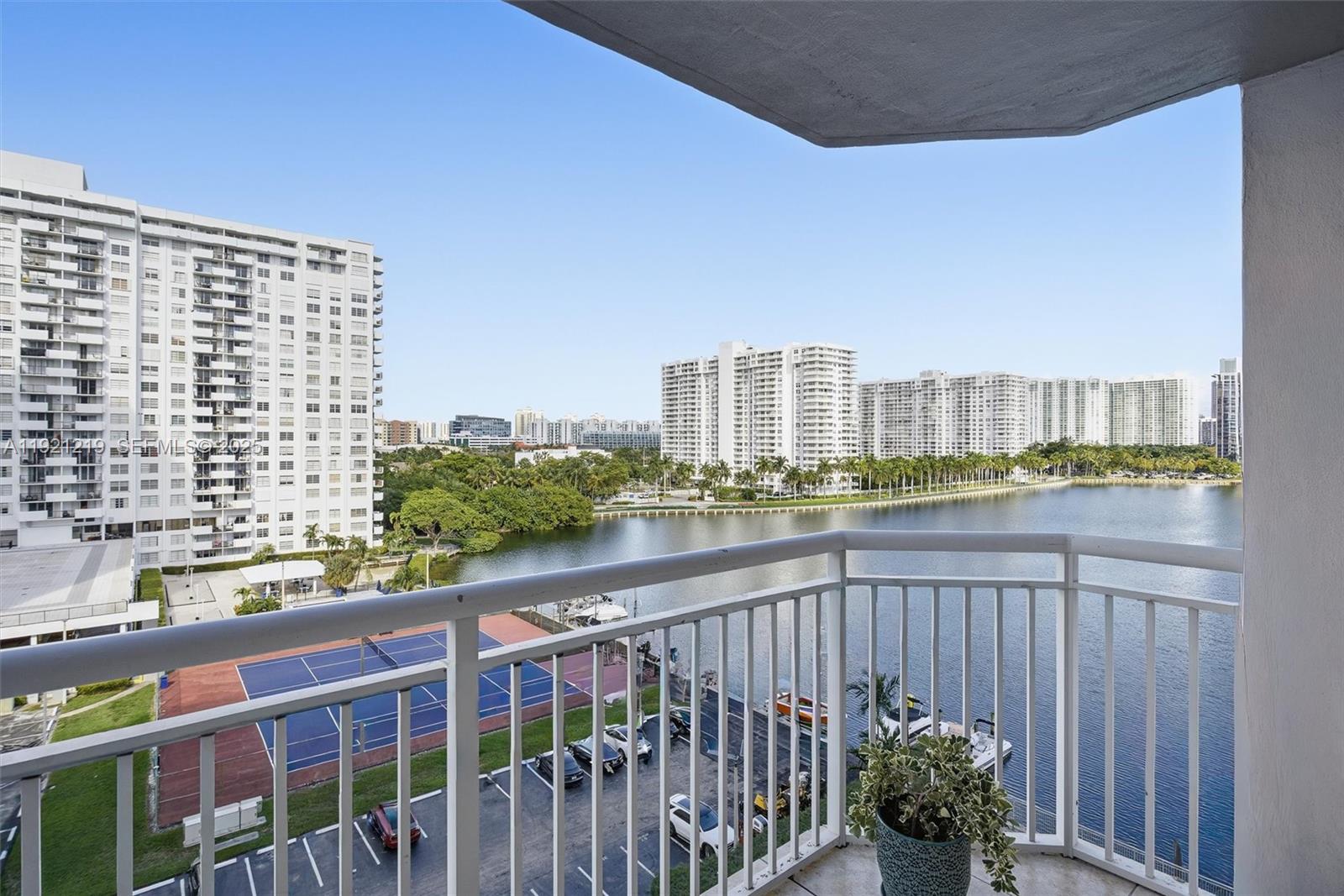 18071 Biscayne Blvd #802 Aventura, FL 33160
