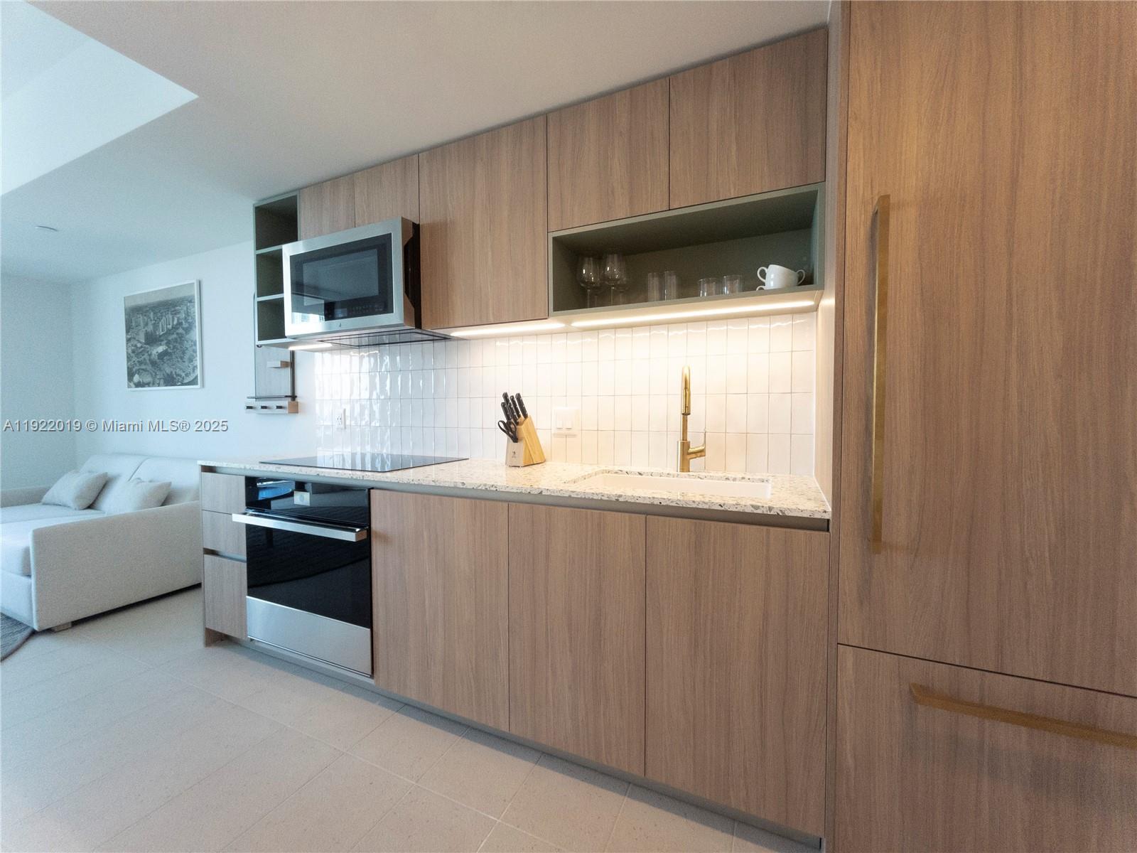 image Gale Hotel And Residences4