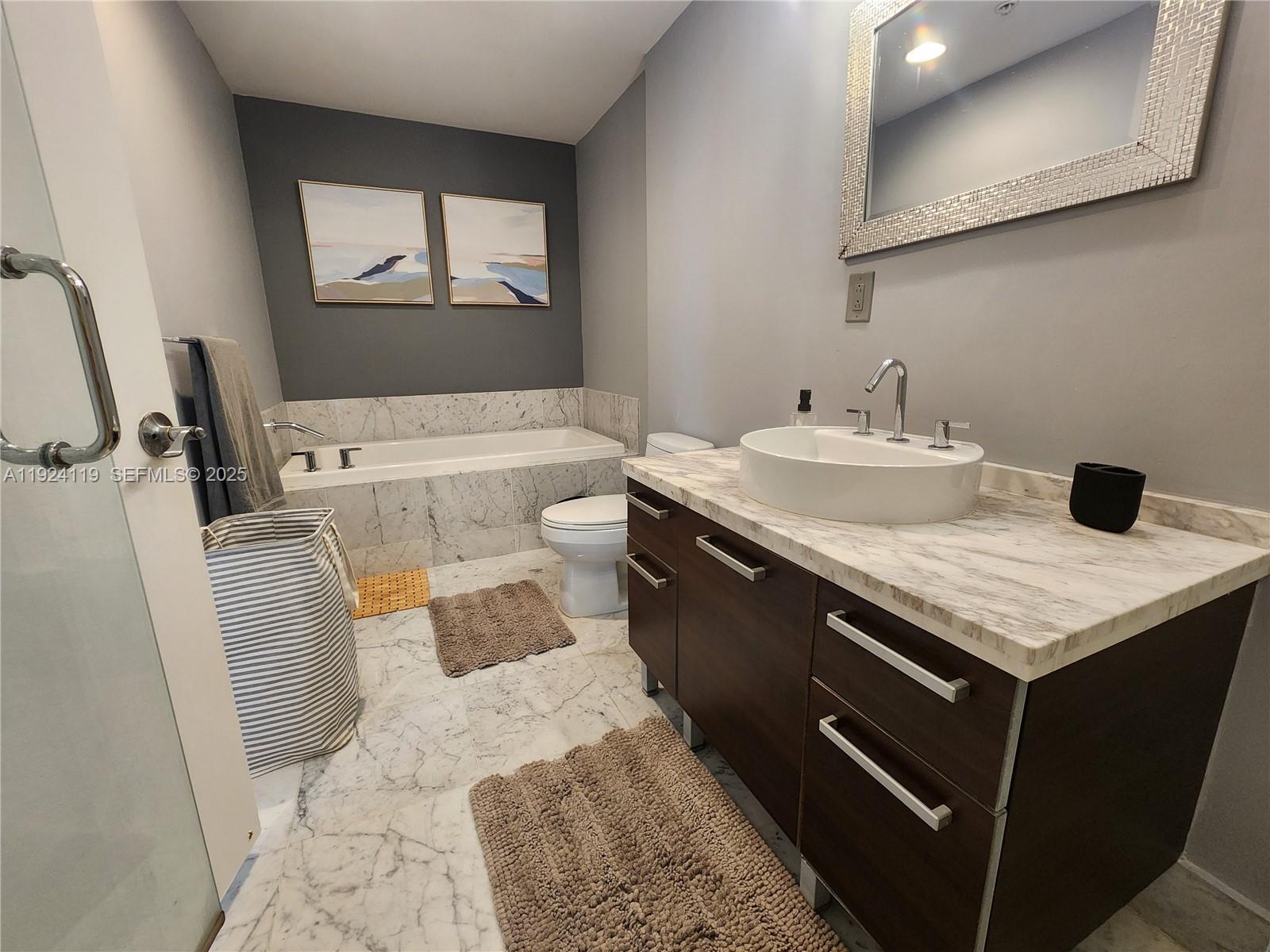 image Vizcayne North10