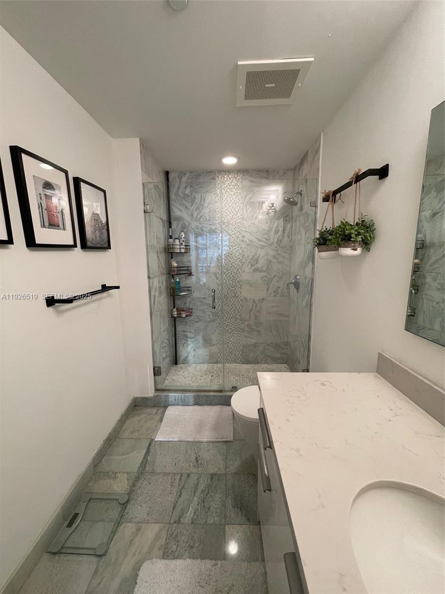 1050 Brickell Ave #410 Miami, FL 33131