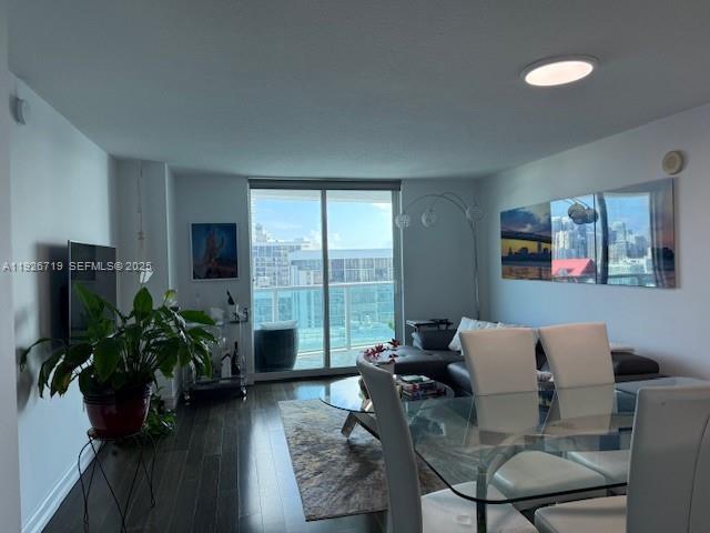 image Skyline on Brickell3