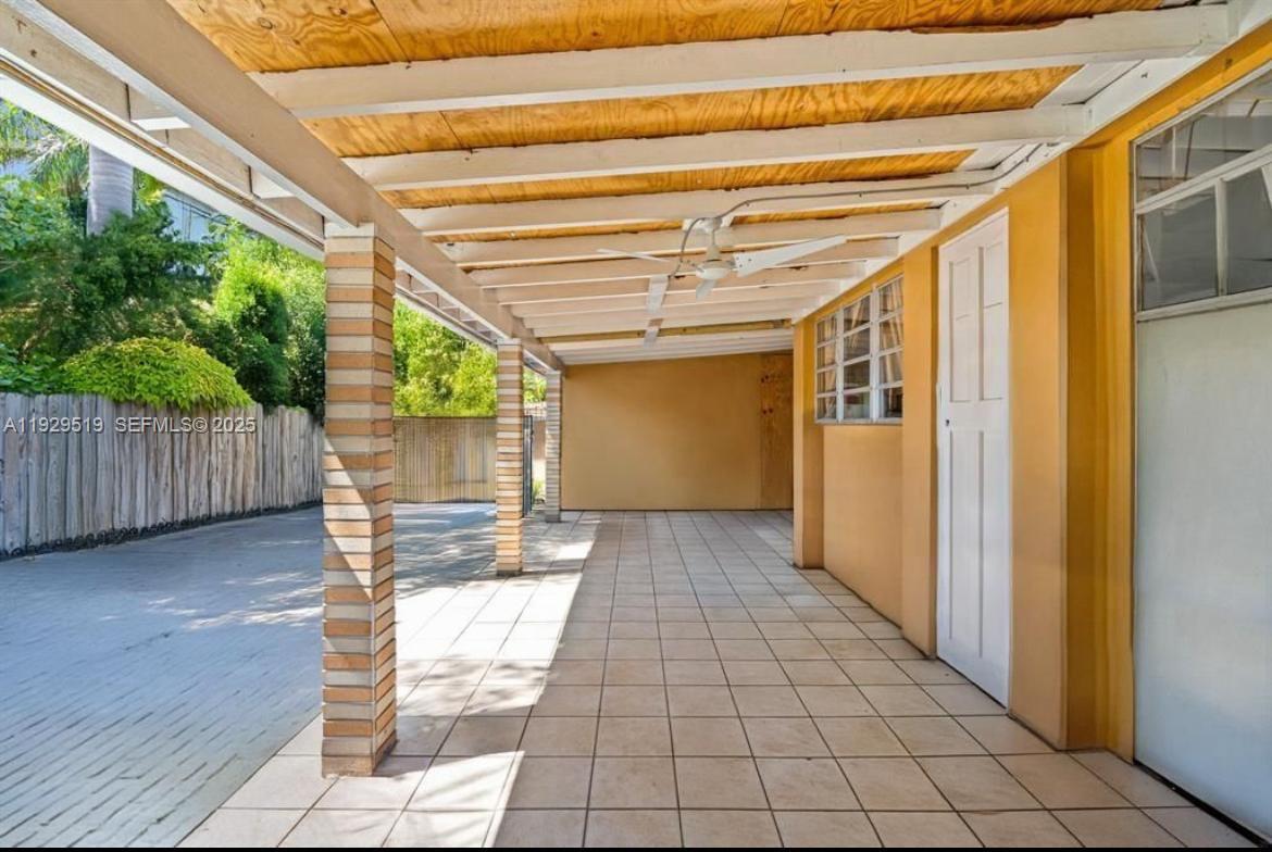 1400 SW 29th Ave Miami, FL 33145