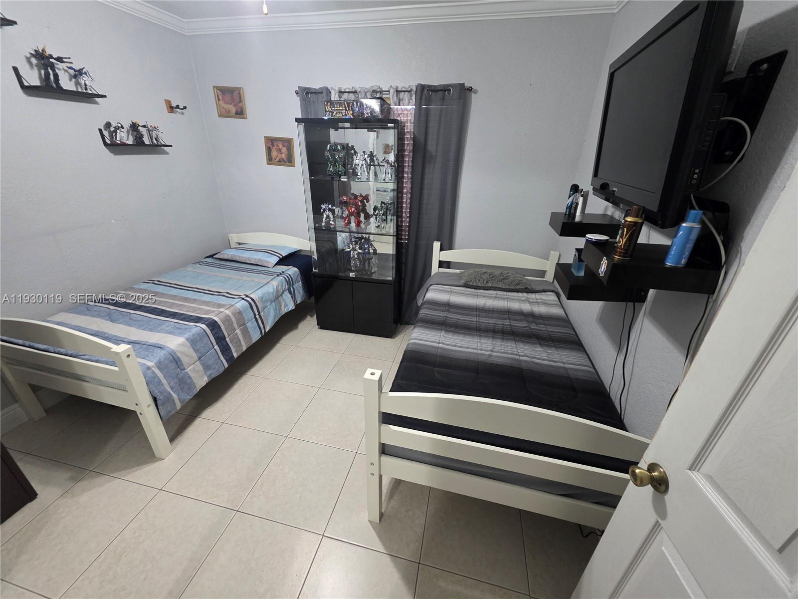 3600 E 5th Ave Hialeah, FL 33013