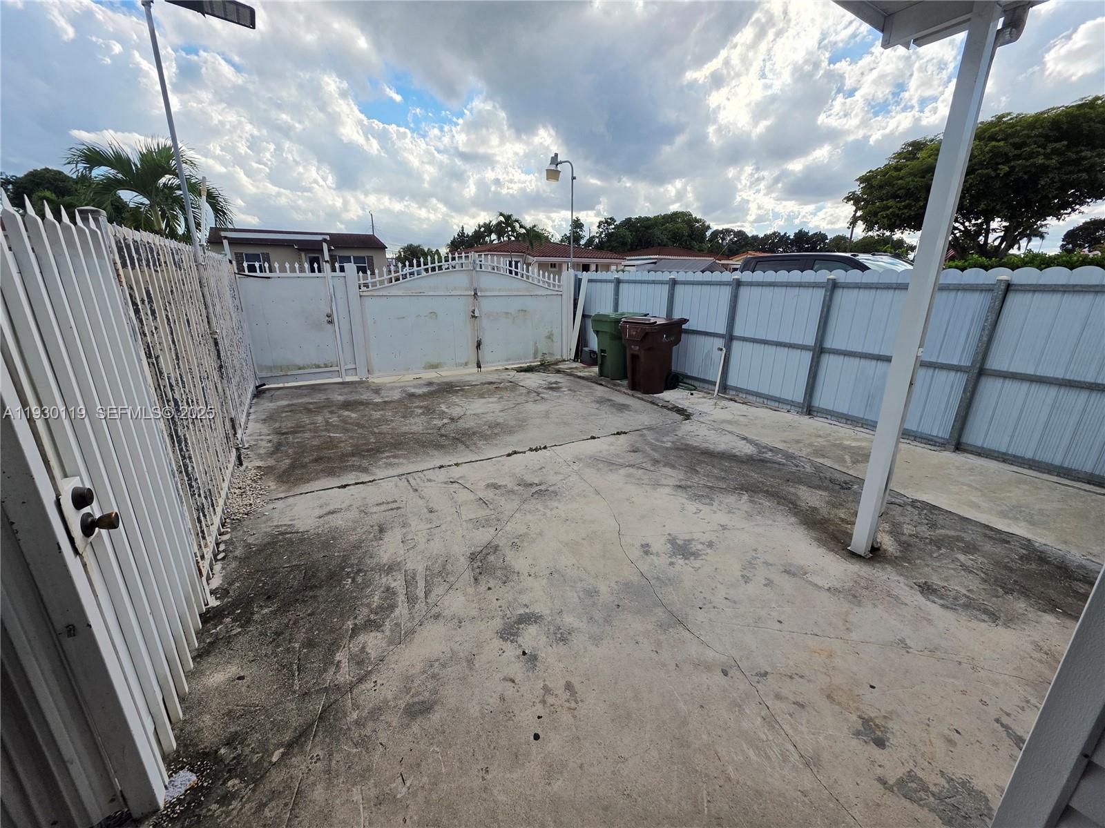 3600 E 5th Ave Hialeah, FL 33013
