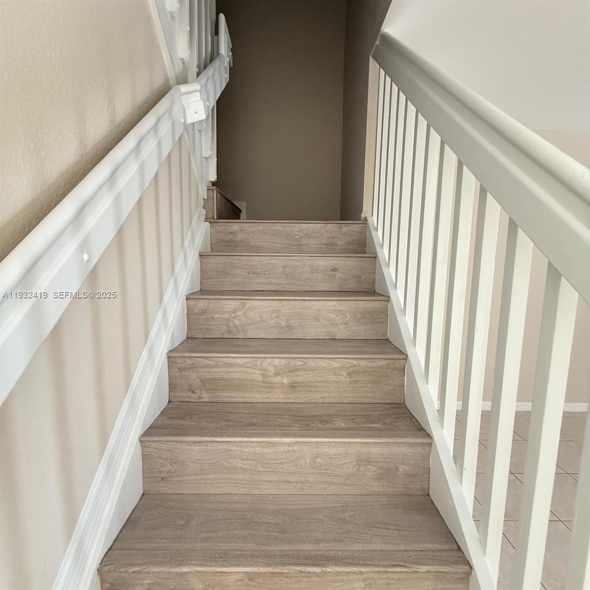 16660 SW 83rd Ln #16660 Miami, FL 33193