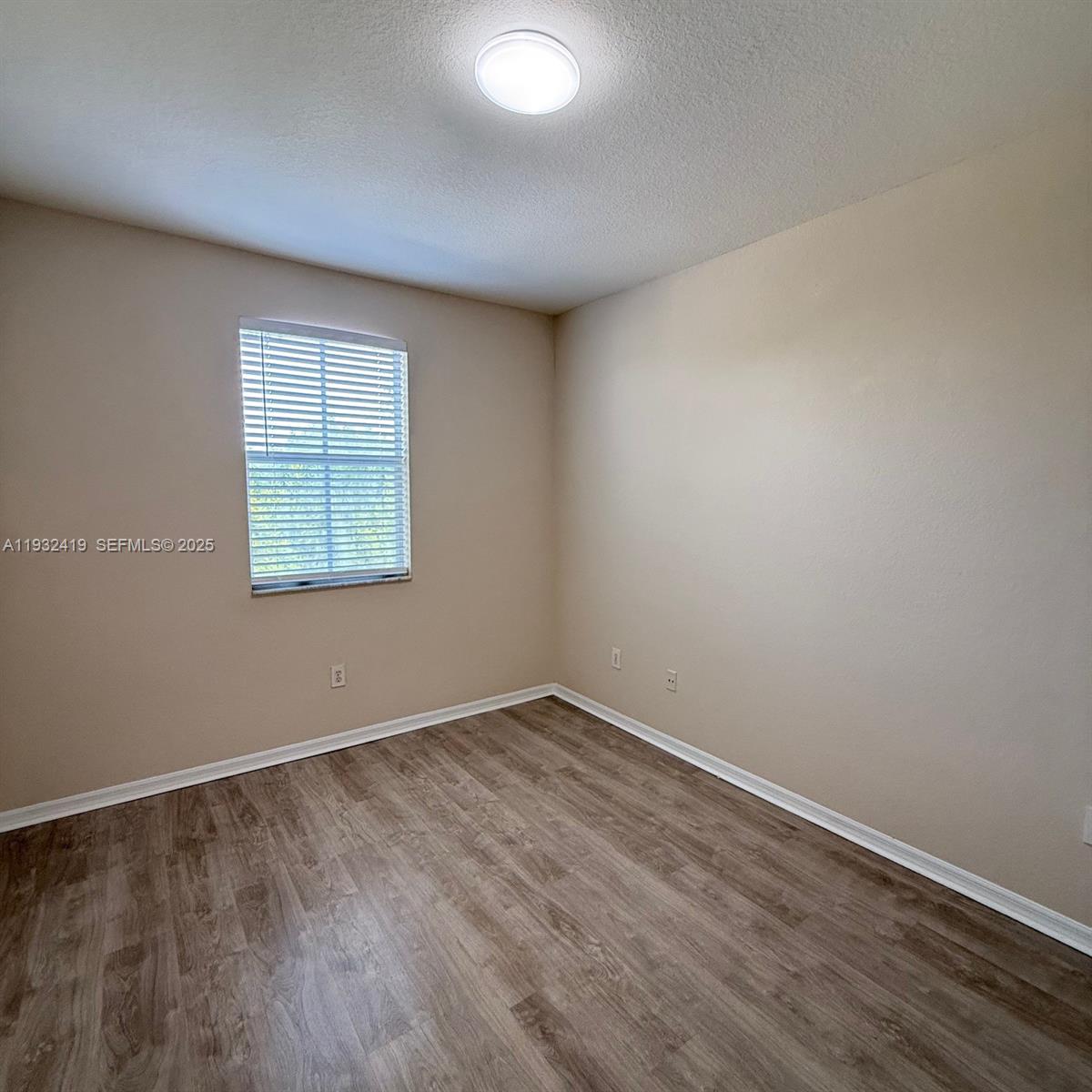 16660 SW 83rd Ln #16660 Miami, FL 33193