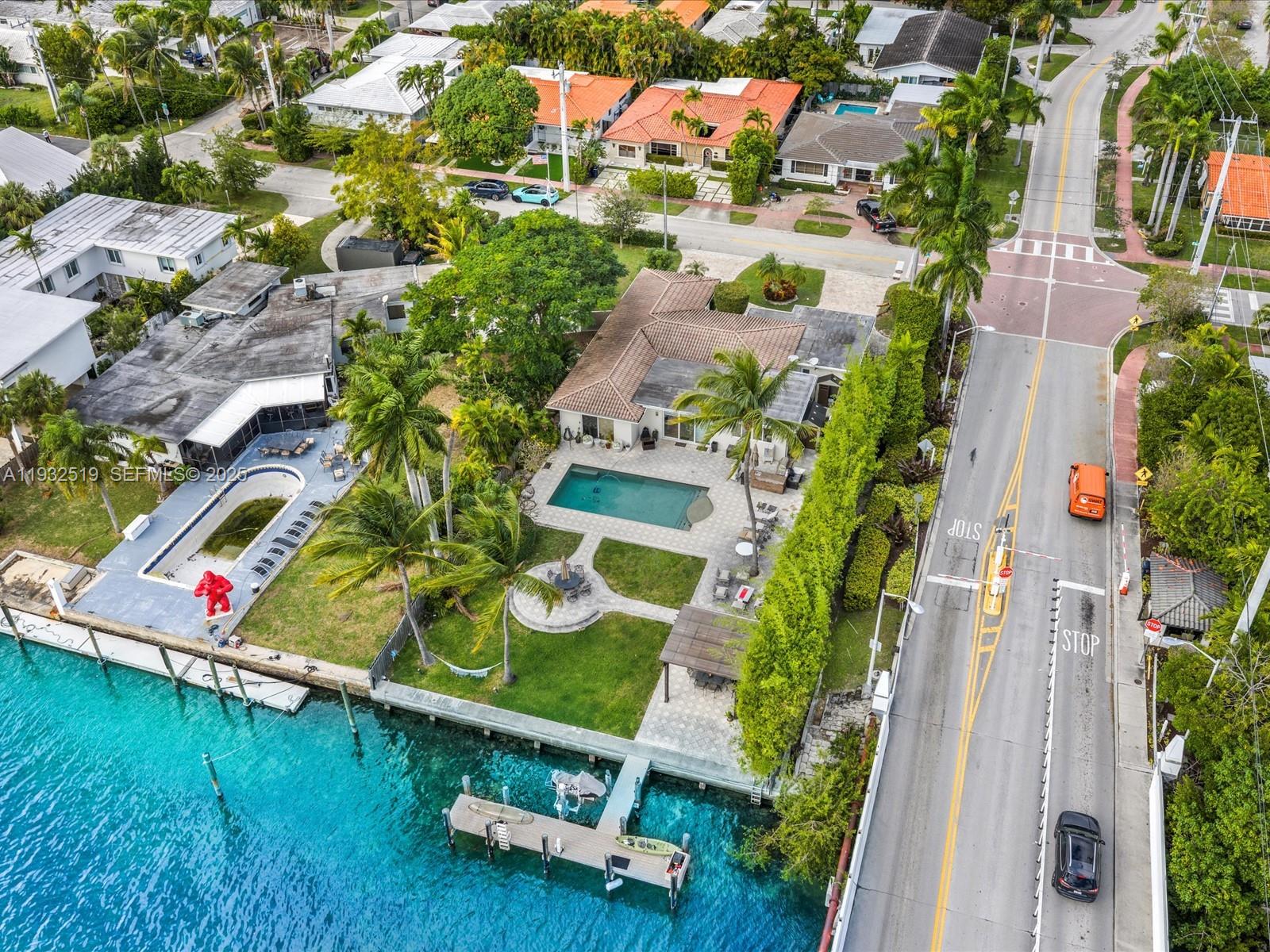 1000 S Shore Dr Miami Beach, FL 33141