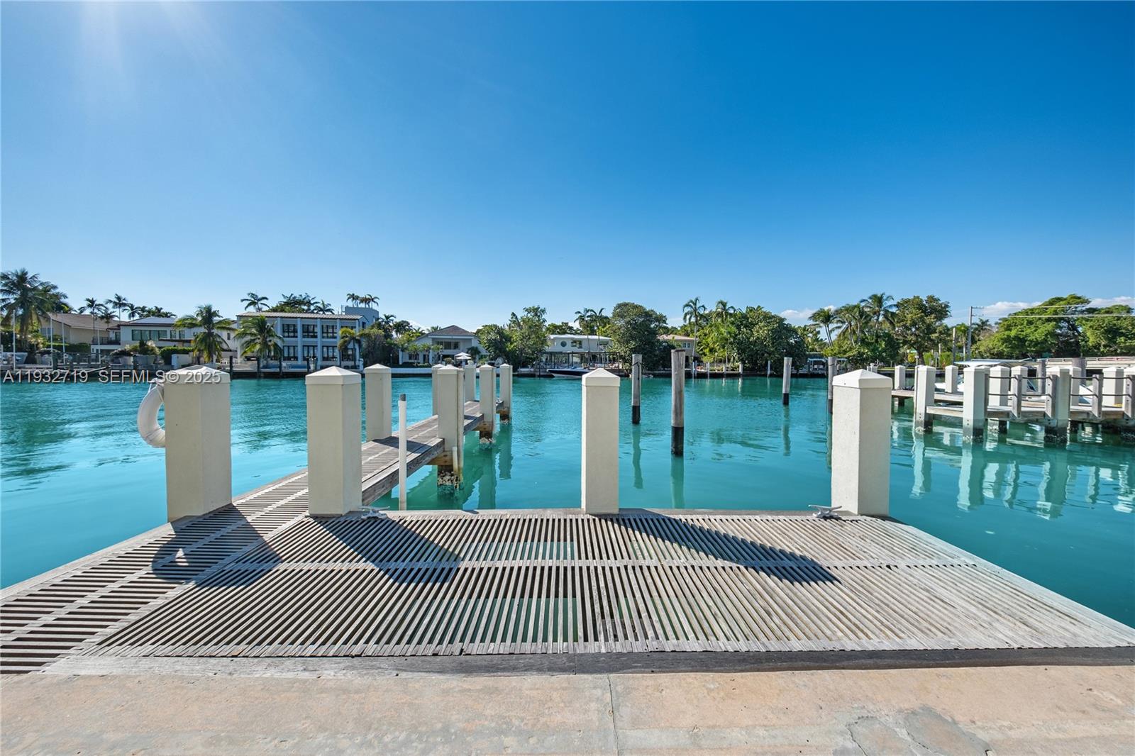 6109 W Laguna Dr W #6109 Miami Beach, FL 33141