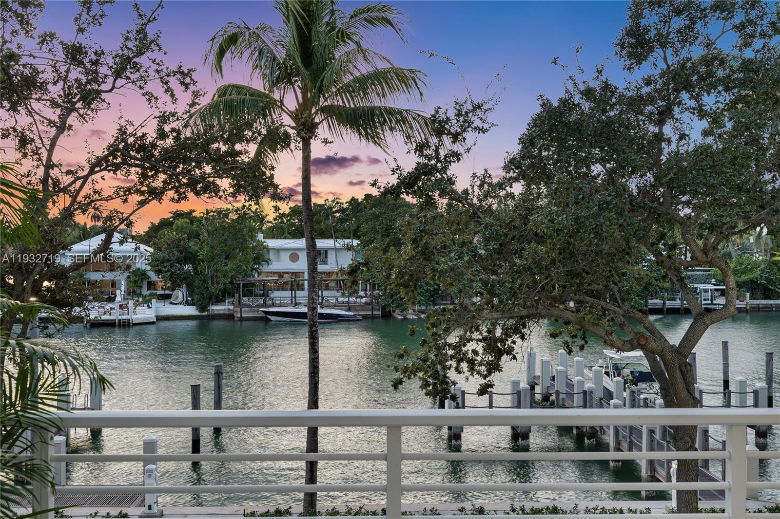 6109 W Laguna Dr W #6109 Miami Beach, FL 33141