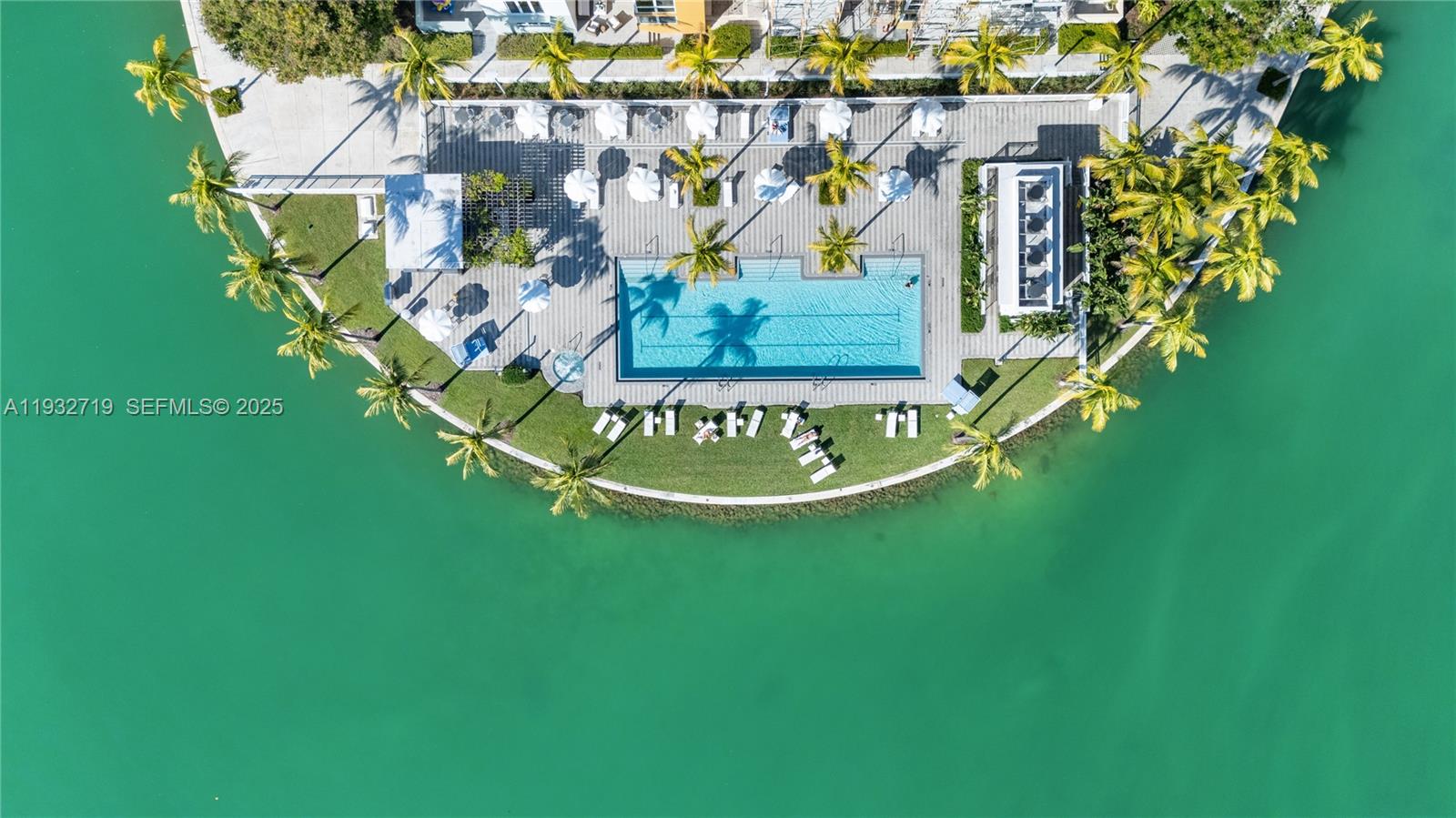 6109 W Laguna Dr W #6109 Miami Beach, FL 33141