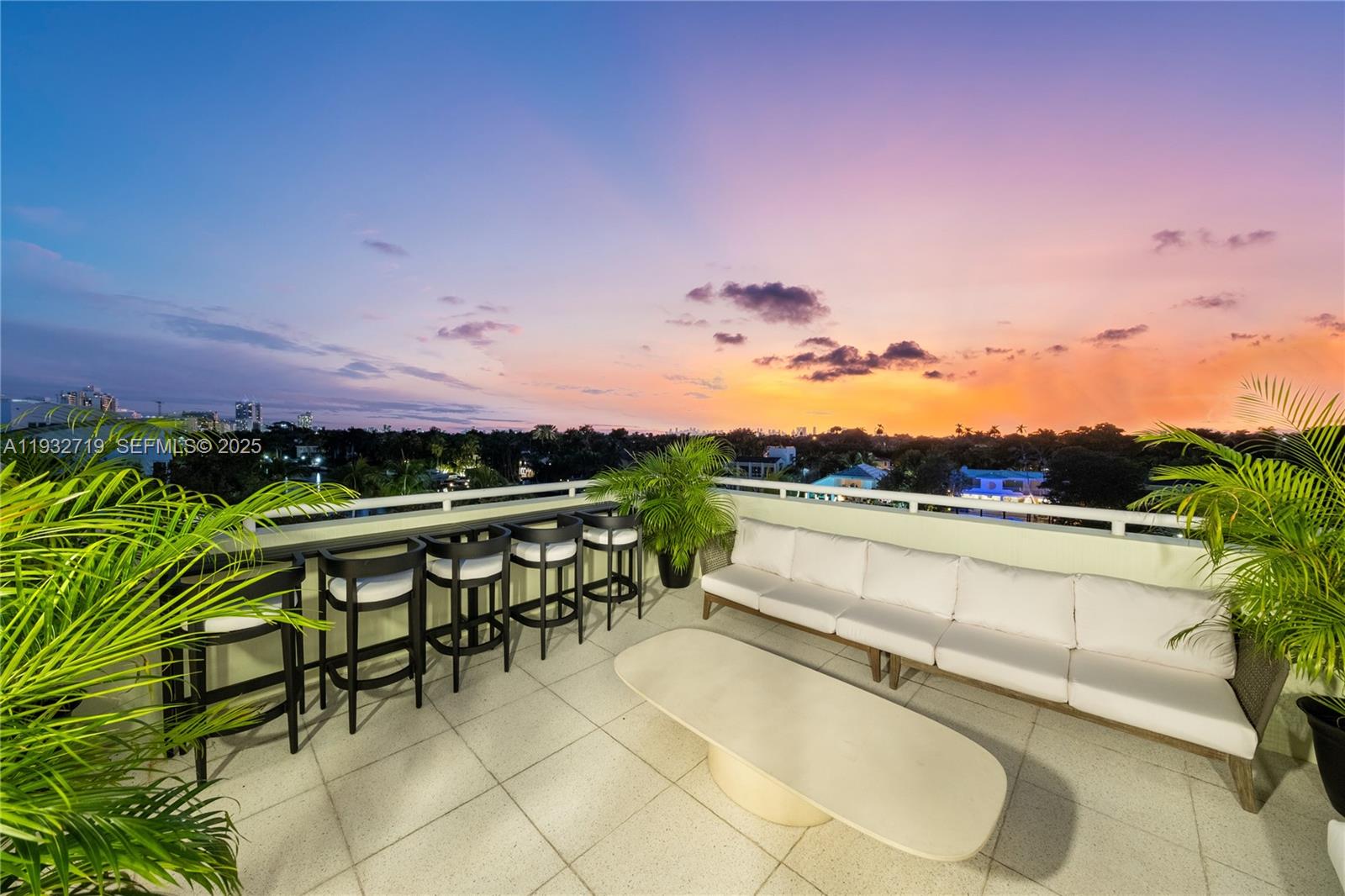 6109 W Laguna Dr W #6109 Miami Beach, FL 33141