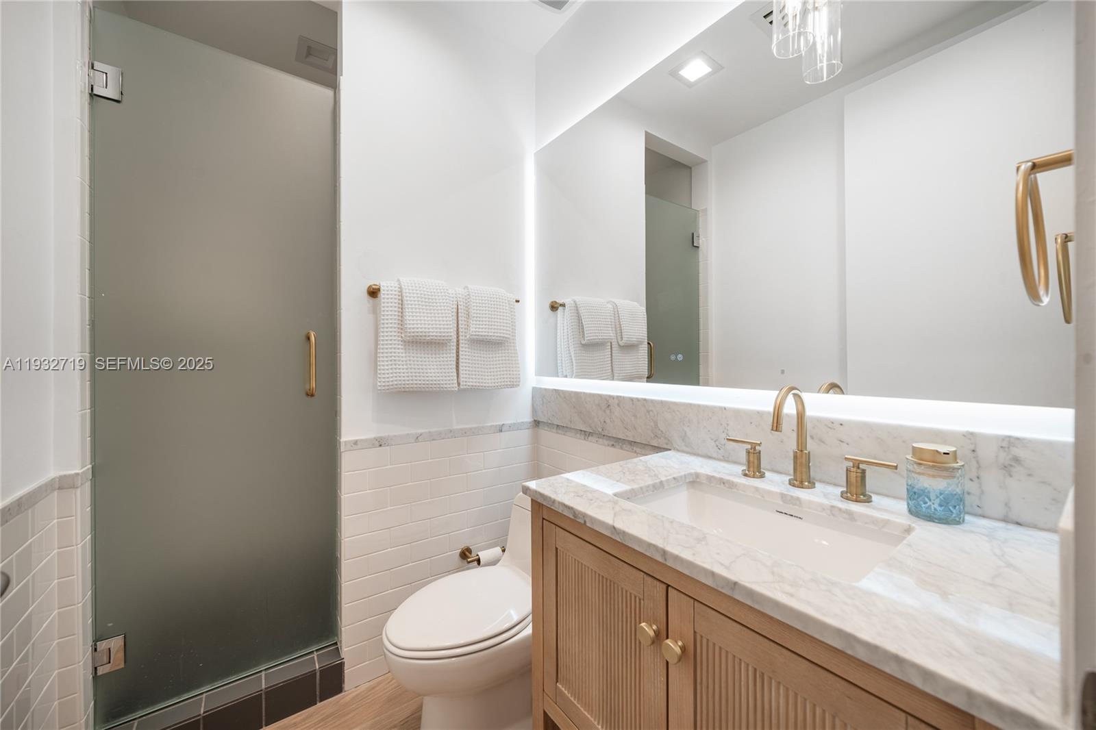 6109 W Laguna Dr W #6109 Miami Beach, FL 33141