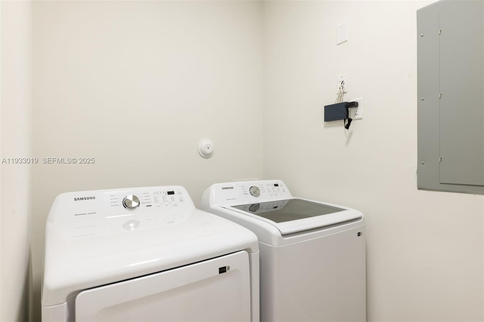 6852-6850 NW 4th Ave Miami, FL 33150