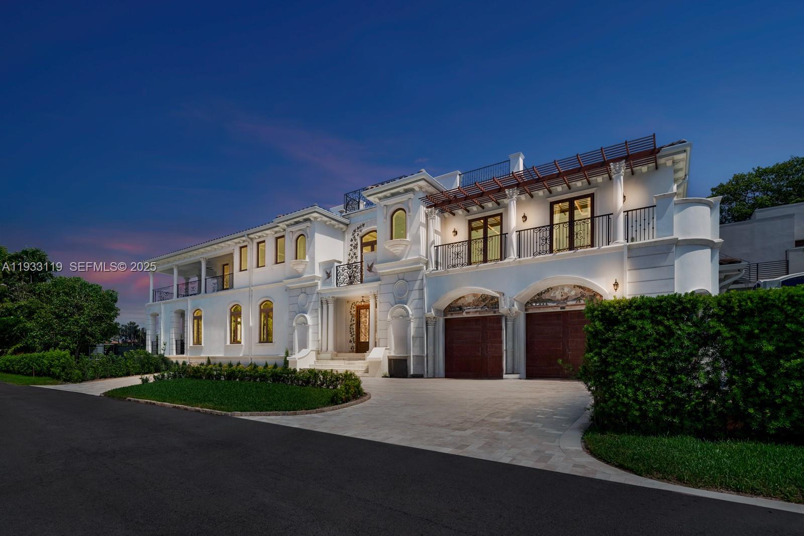 919 92nd St Surfside, FL 33154