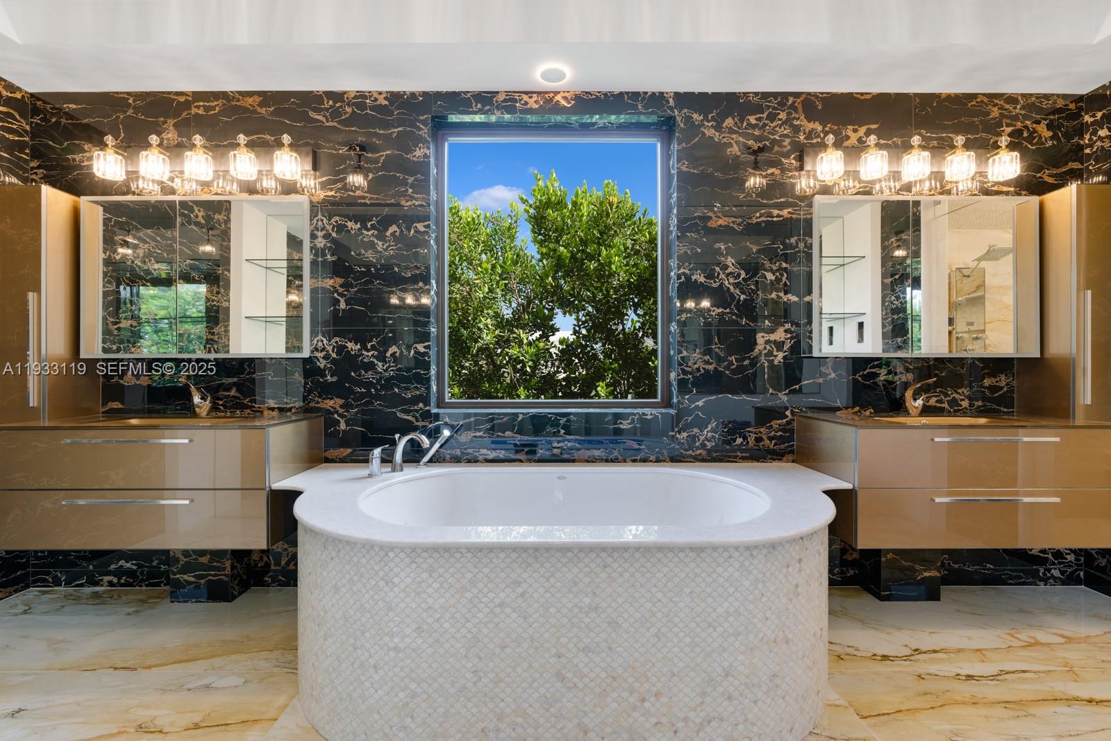 919 92nd St Surfside, FL 33154