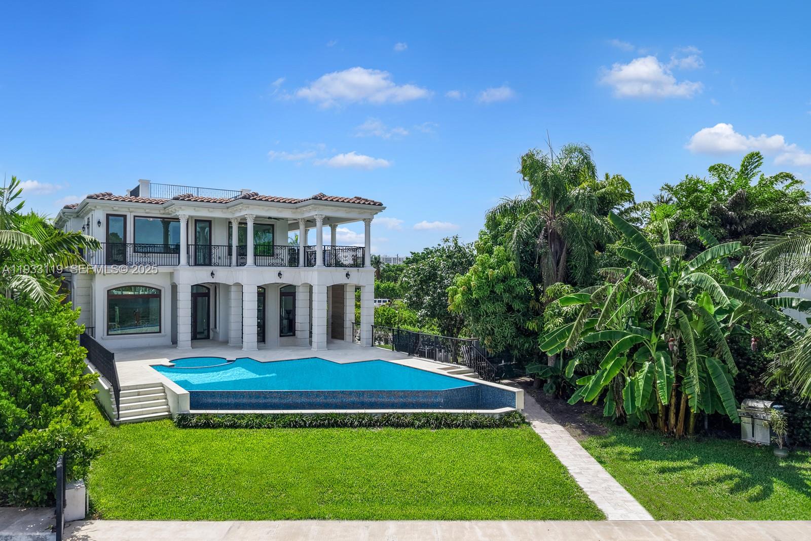 919 92nd St Surfside, FL 33154