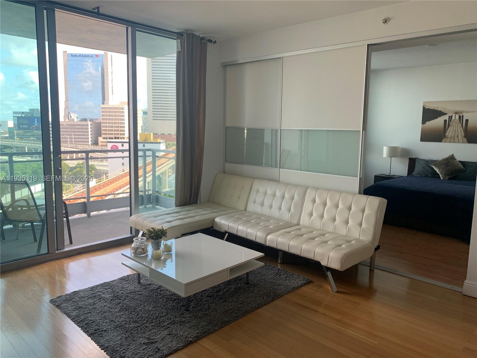 image The Ivy at Riverfront1