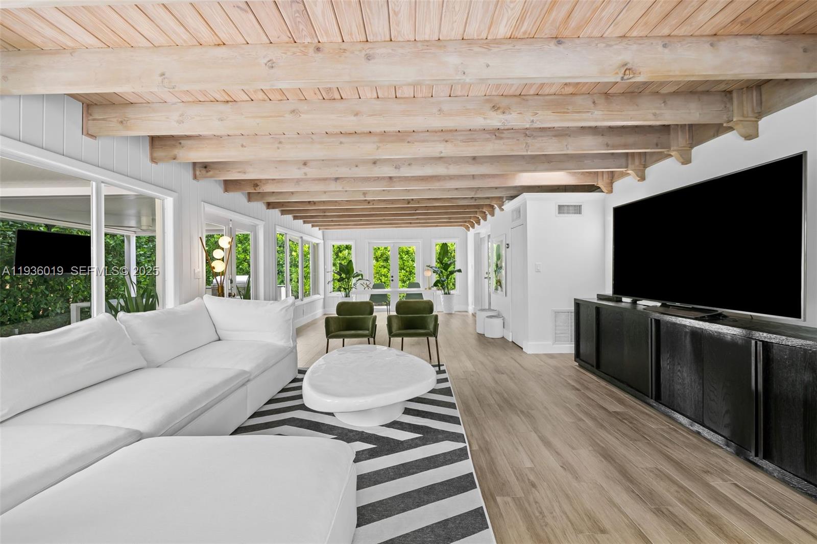 2728 NE 19th St Fort Lauderdale, FL 33305