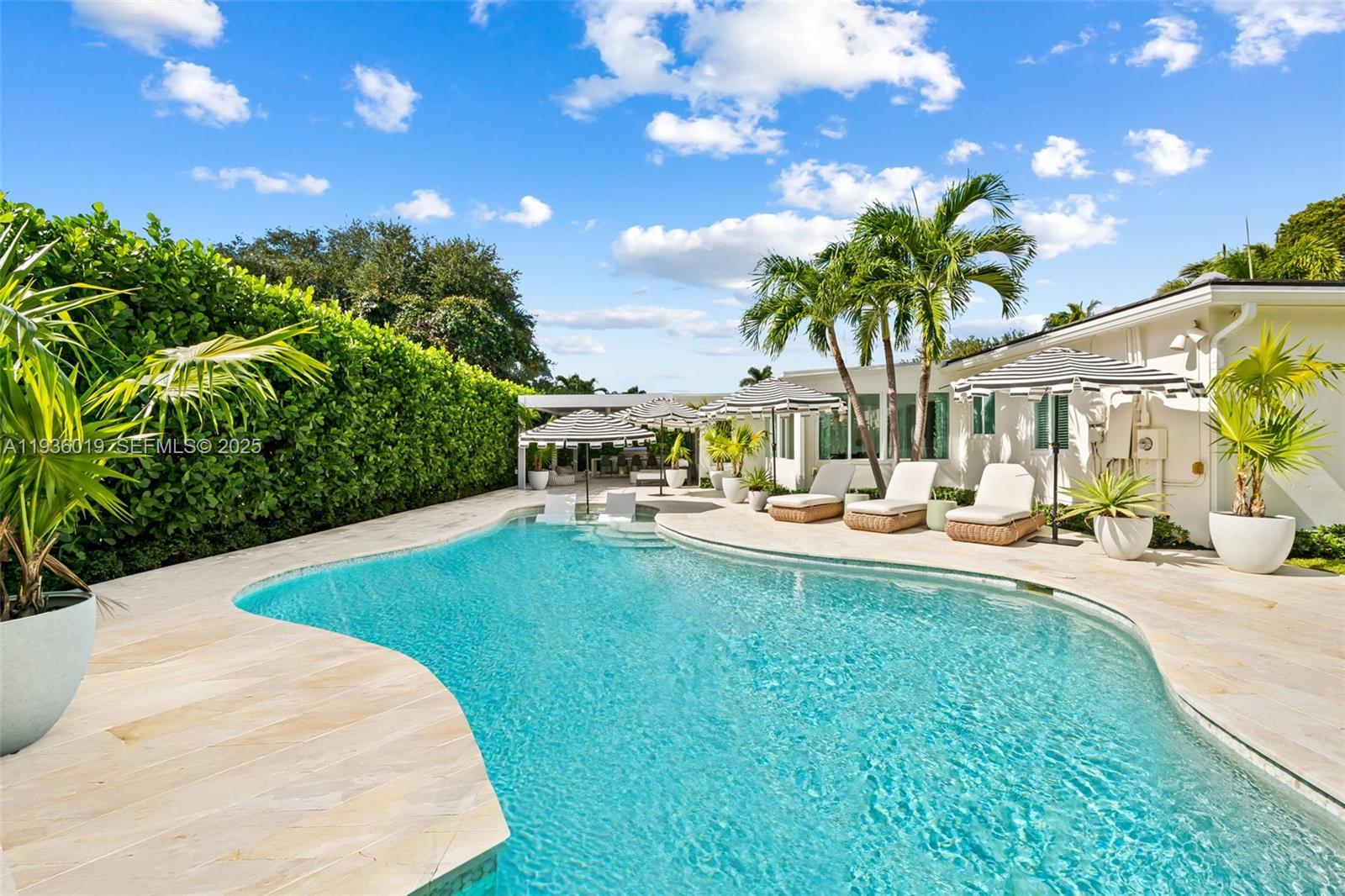 2728 NE 19th St Fort Lauderdale, FL 33305