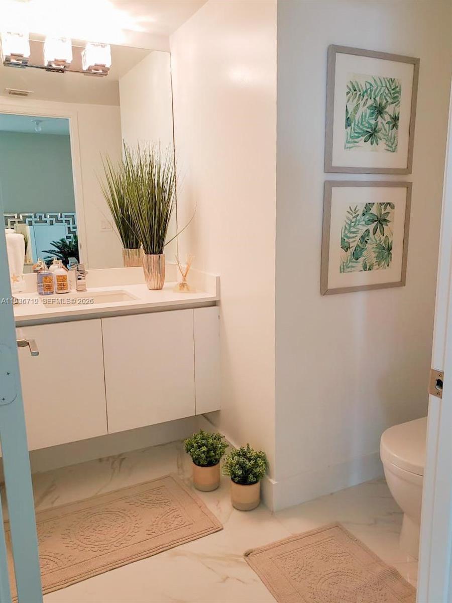 image Parque Towers Condo15