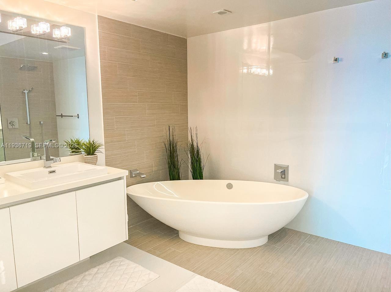 image Parque Towers Condo5