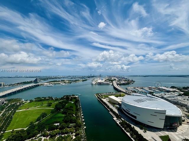 900 Biscayne Blvd #4203