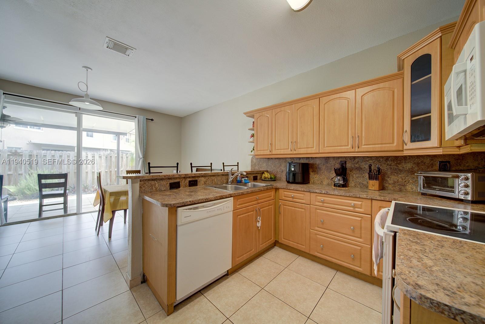 27461 SW 138th Ave Homestead, FL 33032