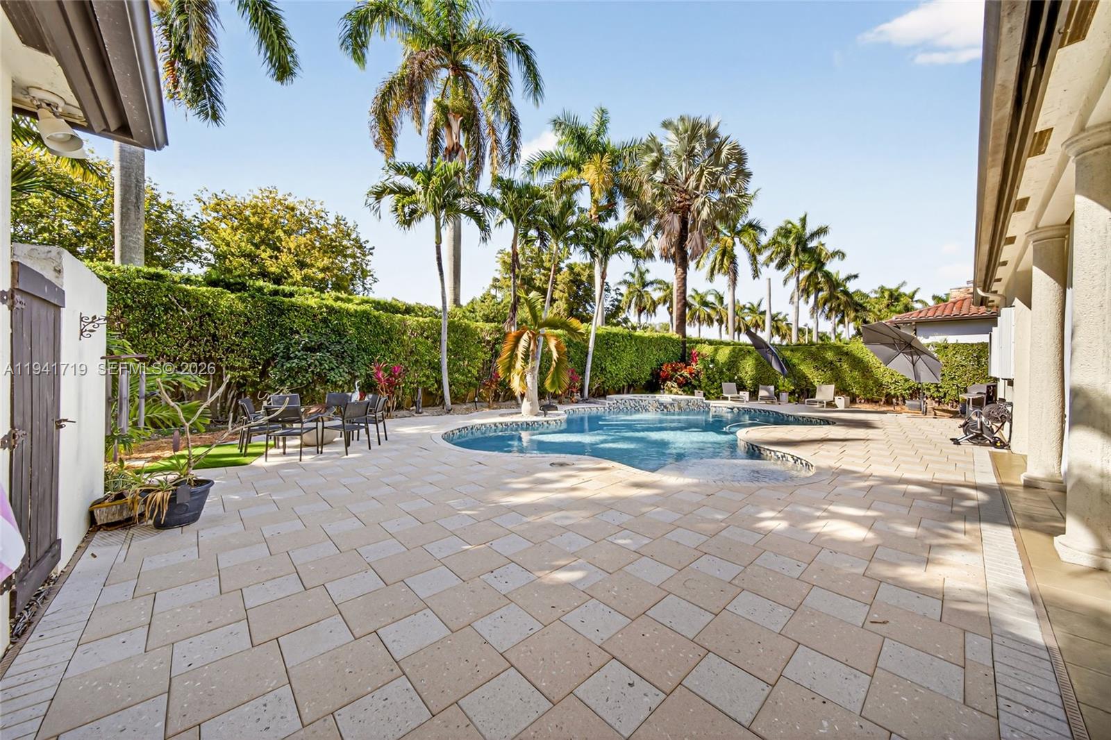 12530 SW 96th Ct Miami, FL 33176