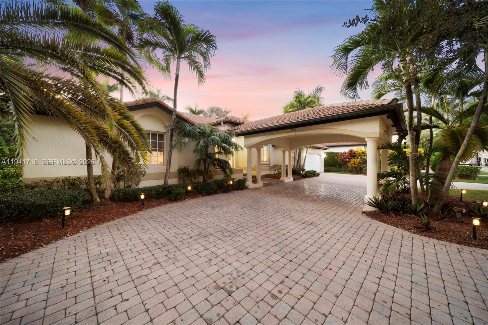 12530 SW 96th Ct Miami, FL 33176