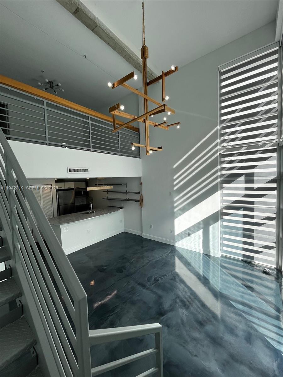 7744 Collins Ave #17