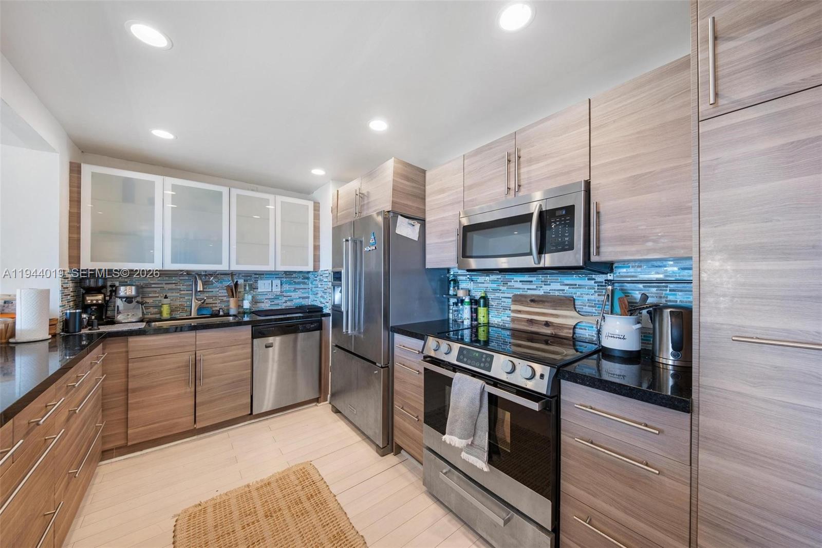 11111 Biscayne Blvd #207 Miami, FL 33181