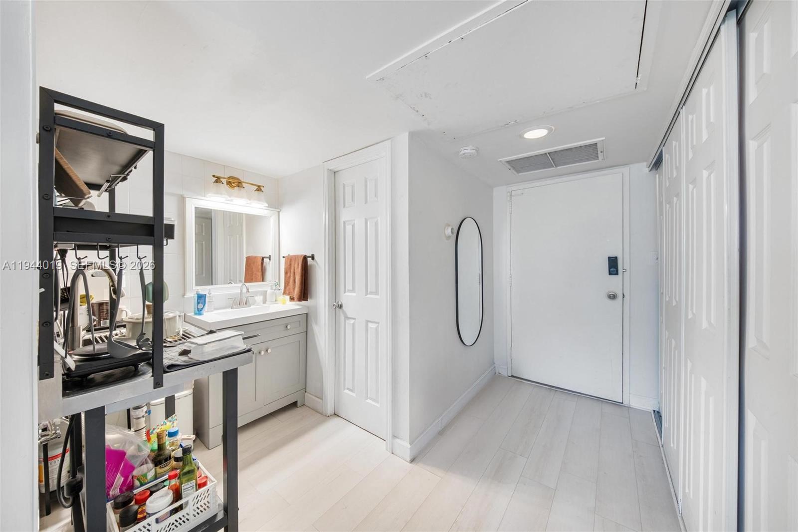 11111 Biscayne Blvd #207 Miami, FL 33181