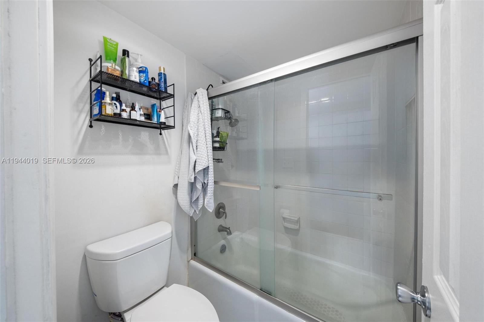 11111 Biscayne Blvd #207 Miami, FL 33181