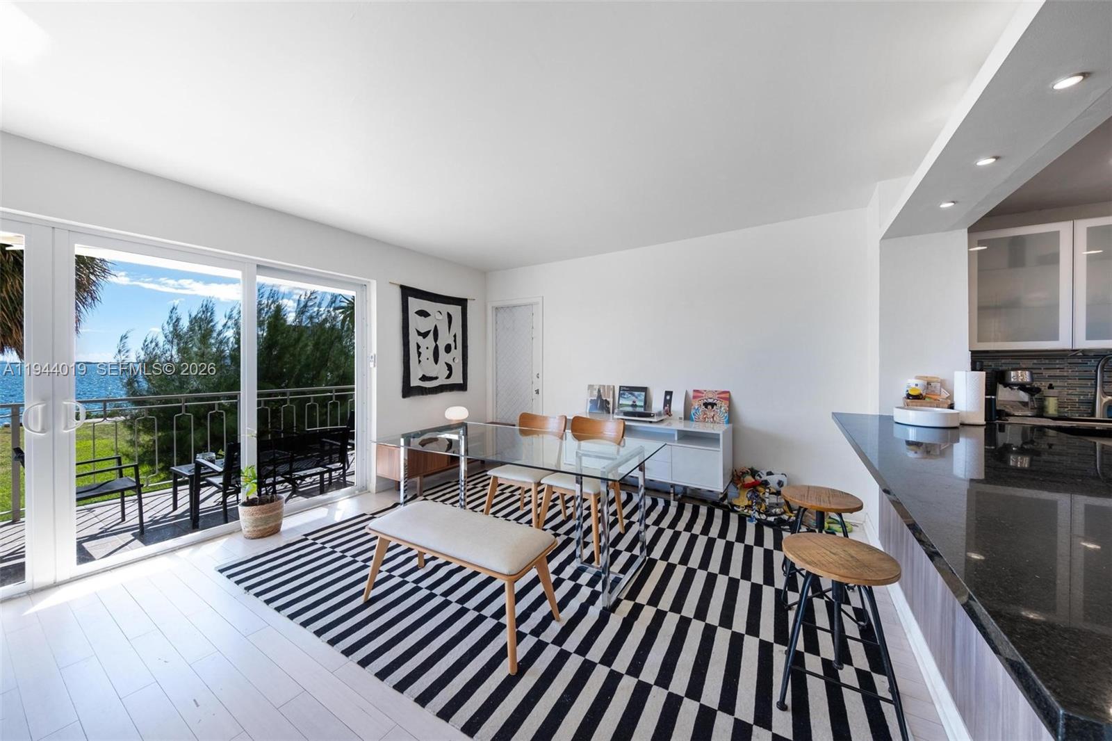 11111 Biscayne Blvd #207 Miami, FL 33181